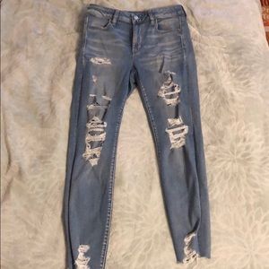 American Eagle light wash ripped skinny jeans